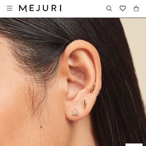 Mejuri Piercing Studio - Lighting Bolt Flat Back Stud Earring (14K Gold)